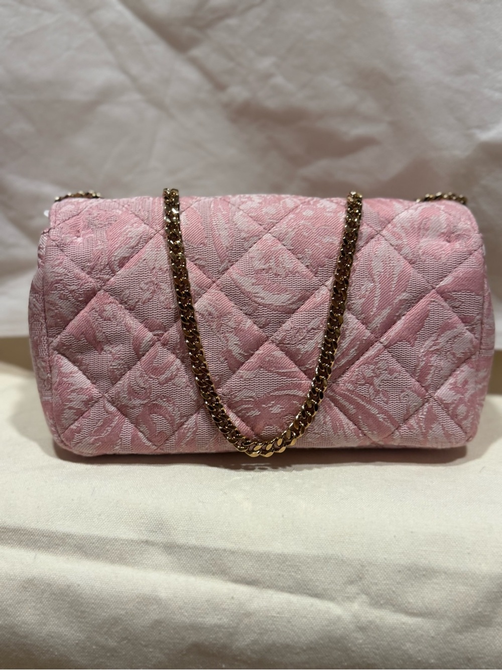 Versace Quilted Blush Pink Shoulder Bag with Gold Medusa Coin - Picture 4 of 11